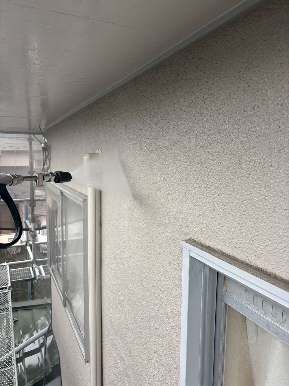 屋根・外壁全体を洗浄